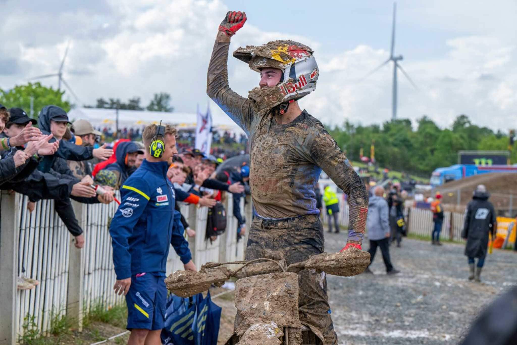 MX2: Coenen fa il bis in Francia