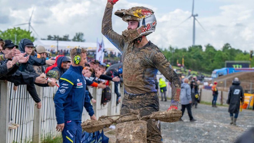 MX2: Coenen fa il bis in Francia