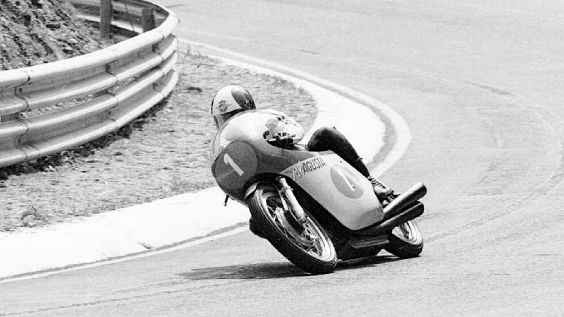 Chat GPT incorona il miglior pilota MotoGP di tutti i tempi