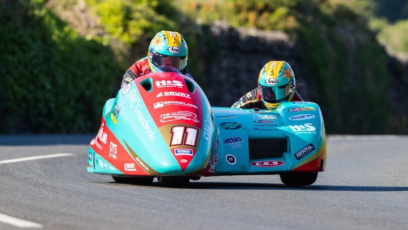 Tourist Trophy: sospesa Gara 2 dei Sidecar, paura per Ellis e Clement