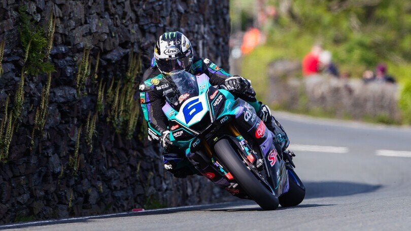 Tourist Trophy, 28° trionfo per Dunlop: fa sua anche Gara 2 della SSP