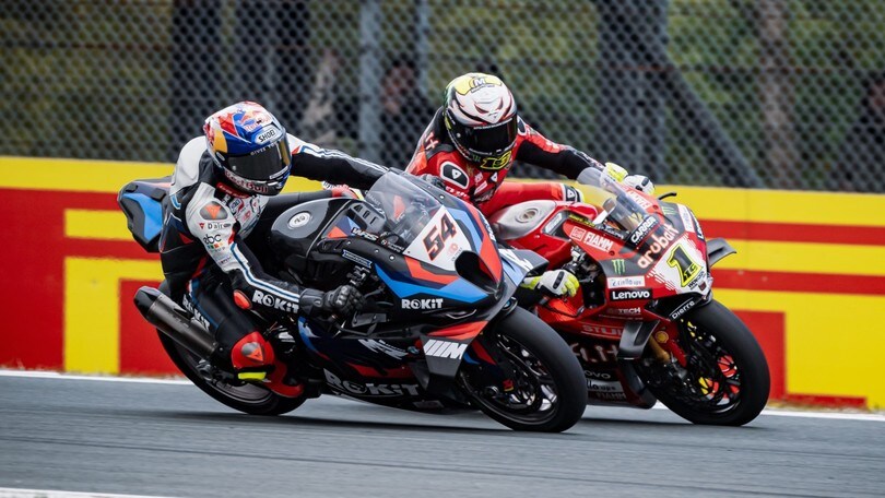 SBK, Toprak insegue Haga, Bautista il trono di Misano: le statistiche pre-round