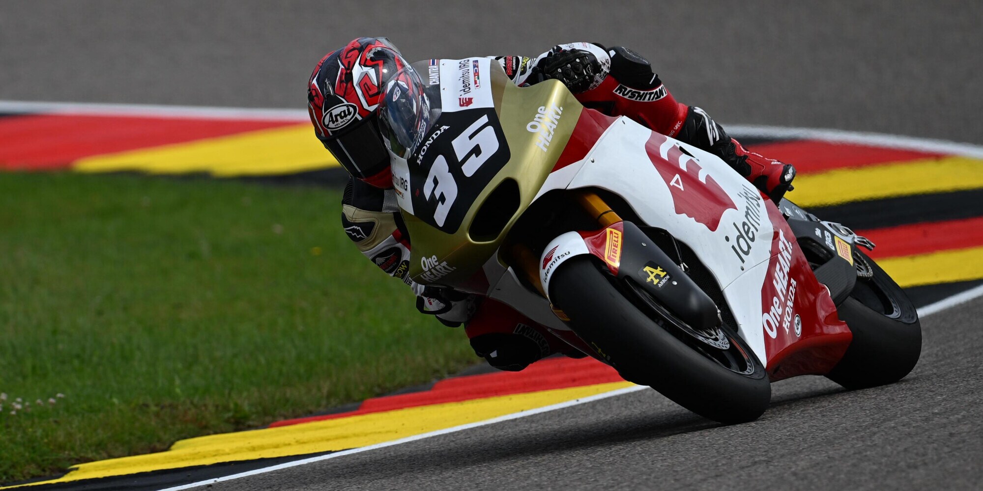 Moto2, GP Germania 2024: Chantra demolisce il record in P1, terzo Aldeguer