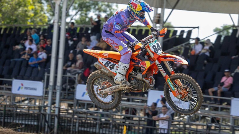 MXGP: Herlings di forza in qualifica