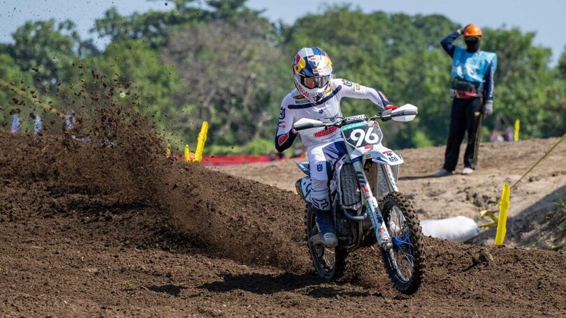 MX2: Lucas Coenen doma il caldo indonesiano