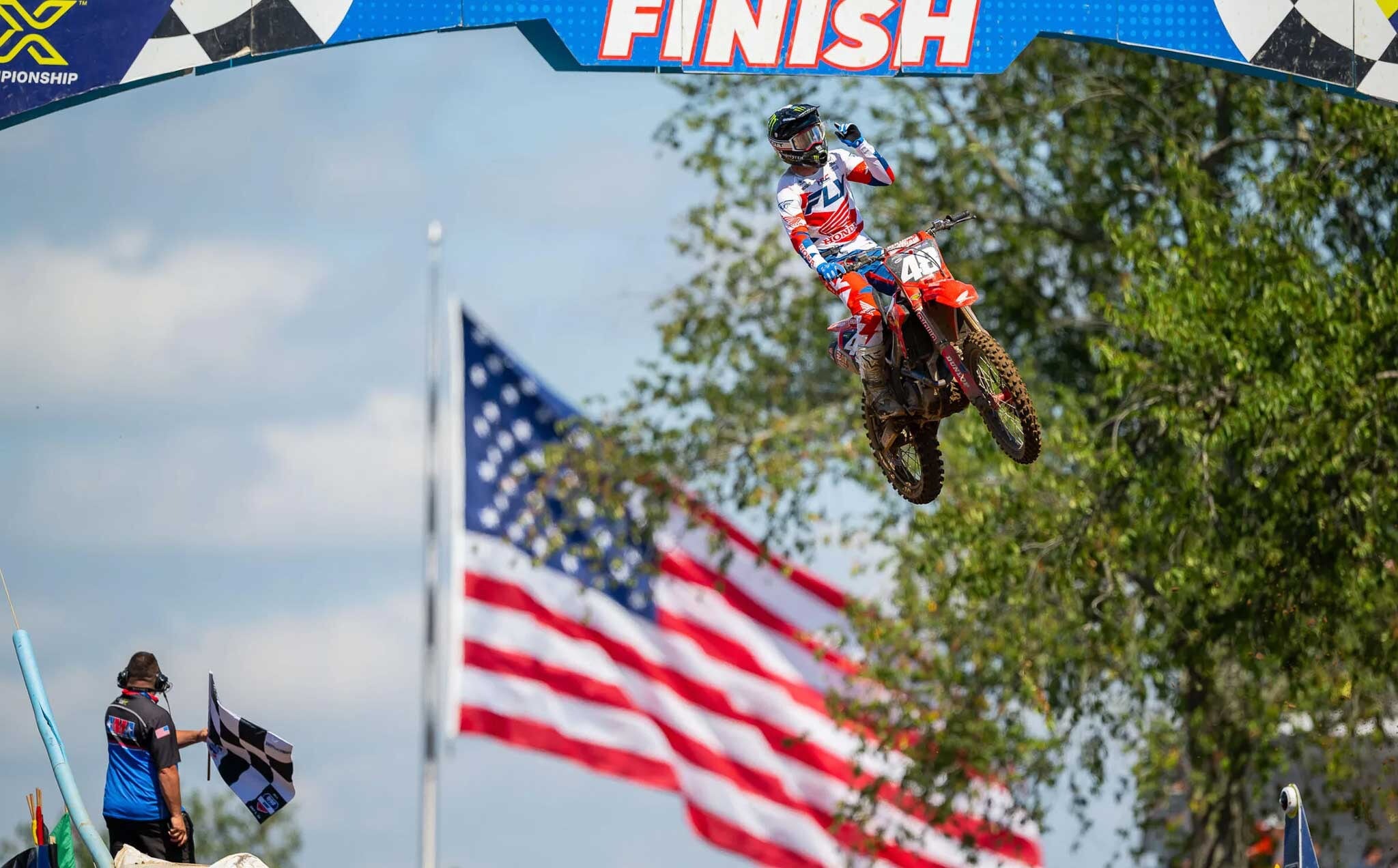 250SX: Super Hymas a RedBud