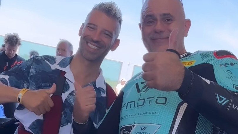 SBK, Melandri: "Bulega sta infastidendo Bautista più della zavorra"