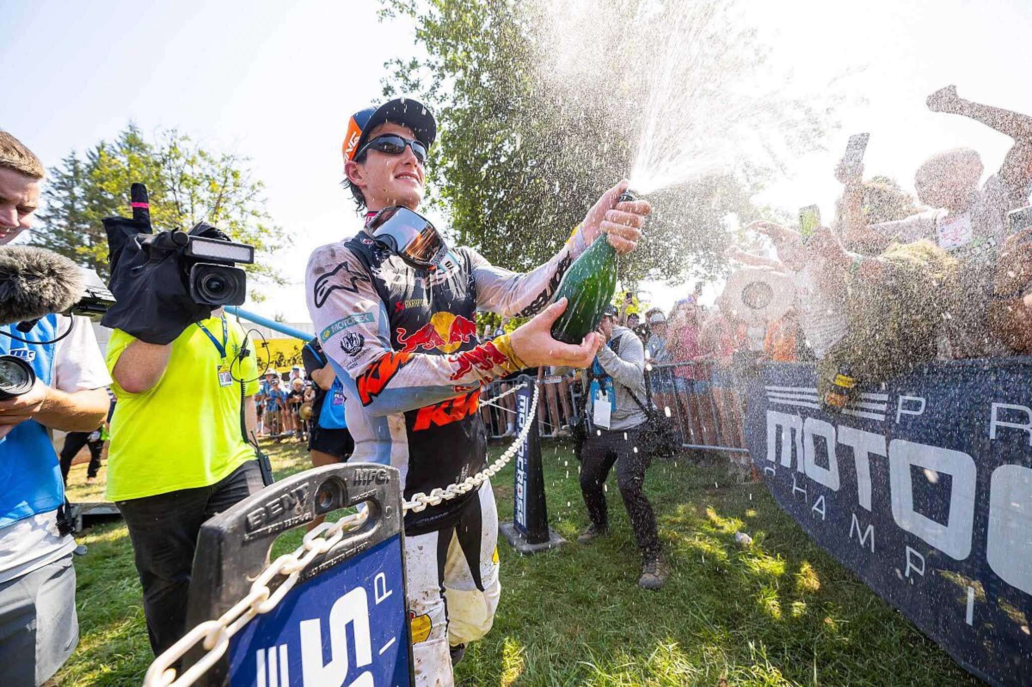 450MX: Sexton 10 e lode a Washougal