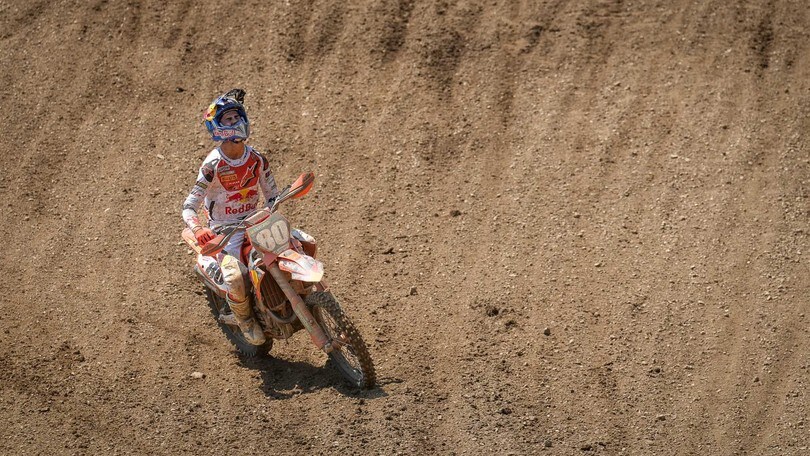 MX2, Andrea Adamo e la caduta a Loket: il video