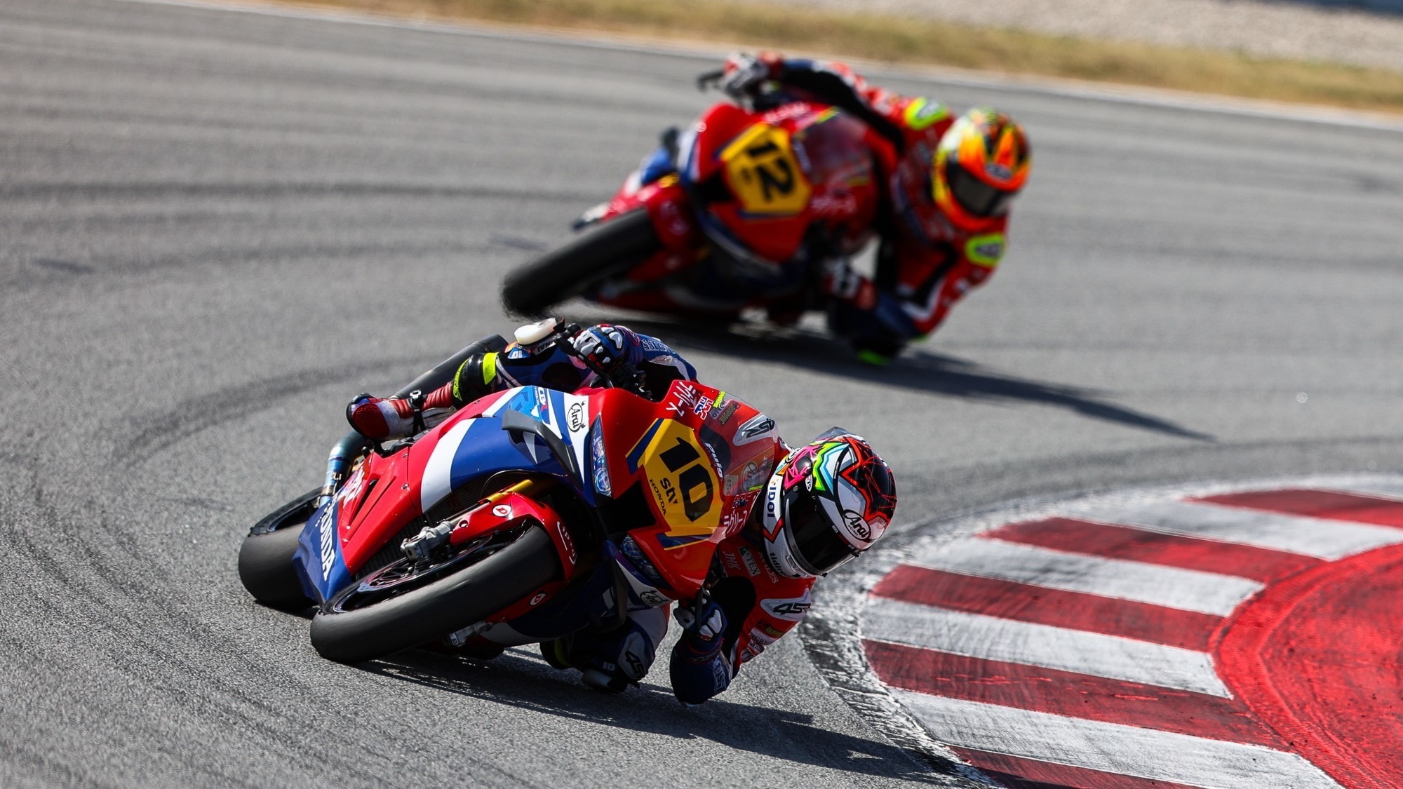 ESBK: dominio dei piloti Honda Laglisse nel round di Barcellona