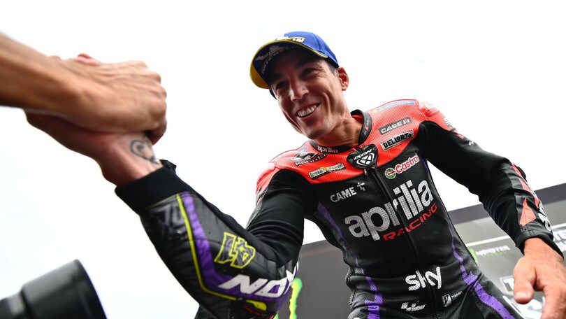 GP Silverstone, Aleix Espargarò: "Concordo con Bagnaia, ridicoli i piloti che seguono gli avversari"