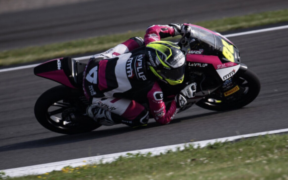 Moto3, a Silverstone lo spettacolare ritorno di Nepa