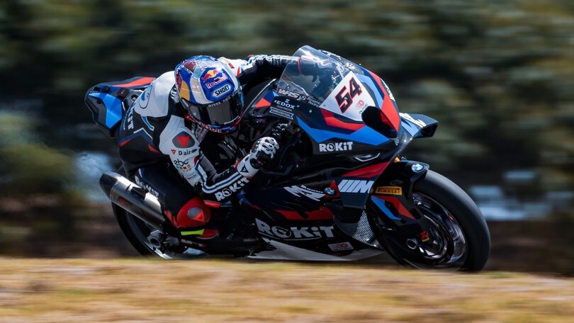 SBK, Portimao: Petrucci e Bautista ci provano, ma Gara 1 è di Toprak