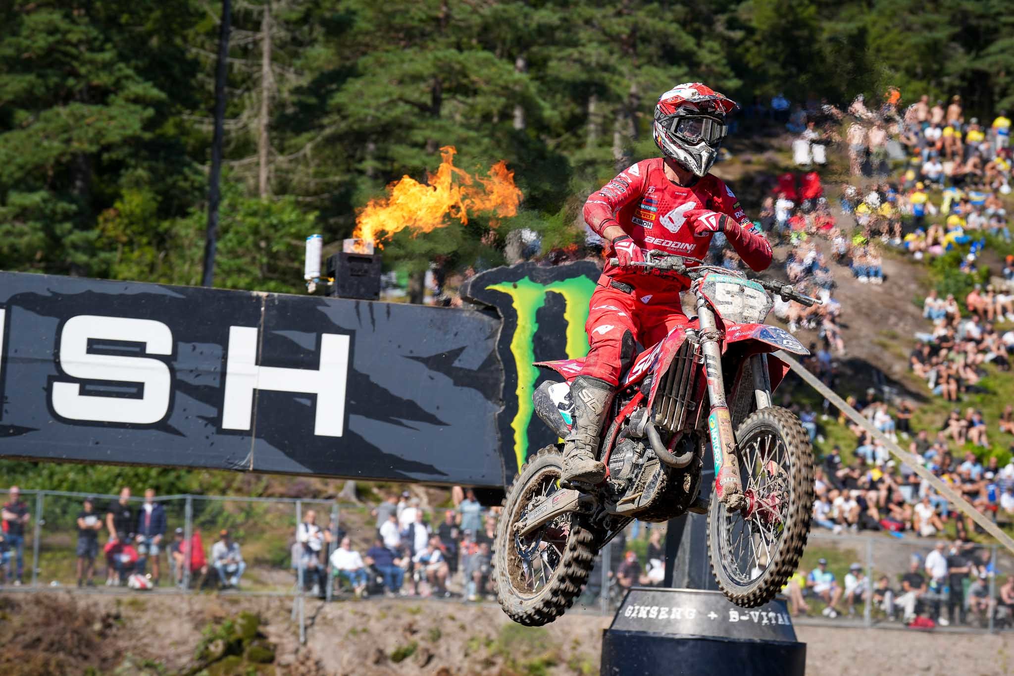 EMX250: rabbia Lata, vince Van Erp