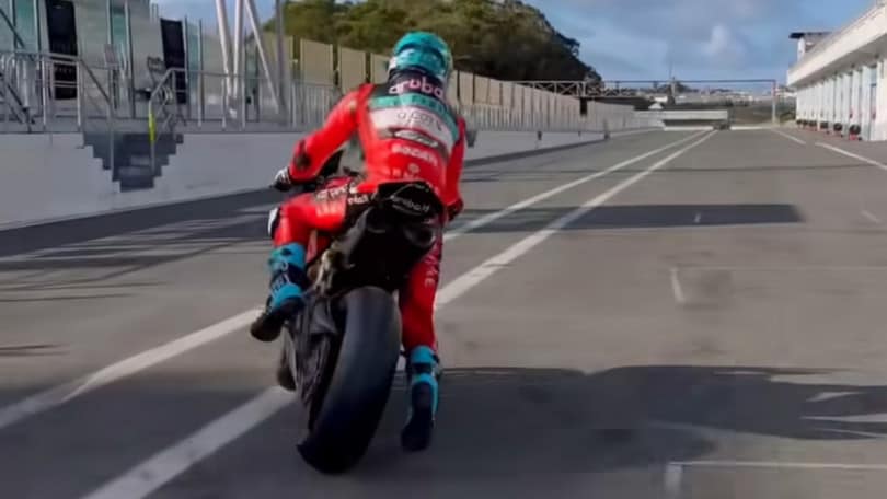 La SBK non si ferma: Petrucci, Huertas e Montella in pista ad Estoril