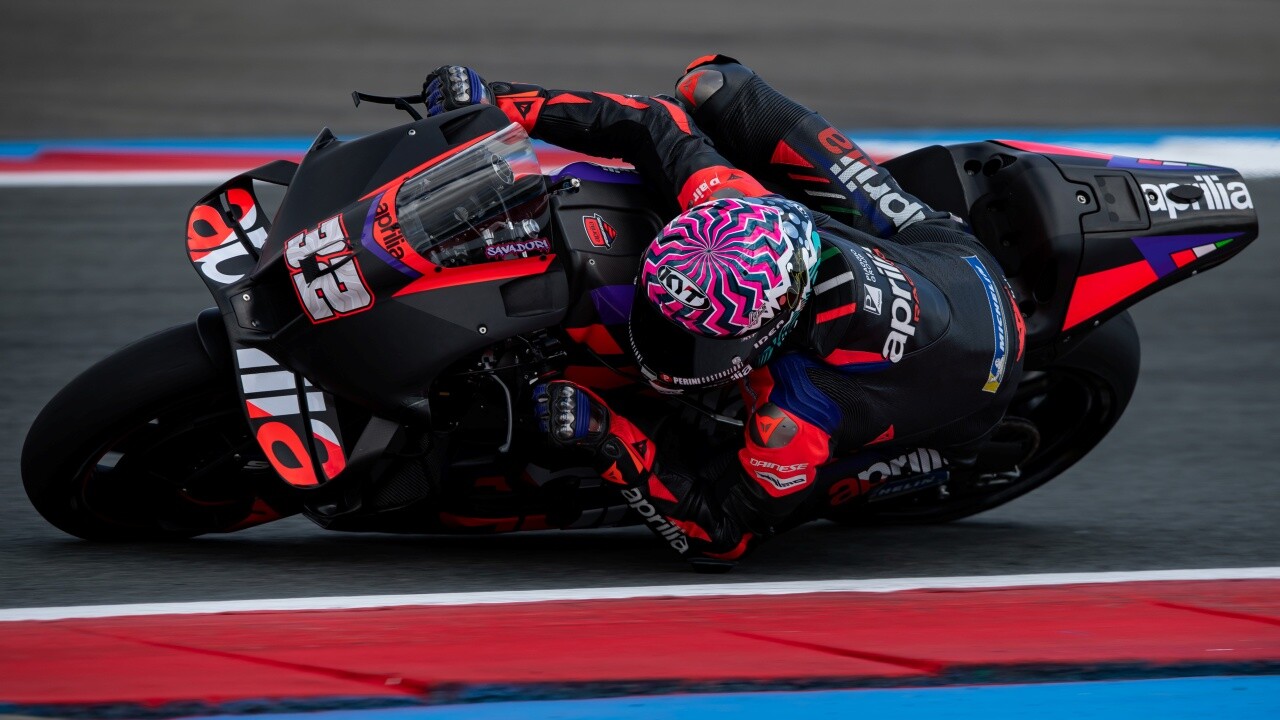 Savadori: "L'Aprilia soffre sulla lunga distanza? In realtà migliora su ogni pista"