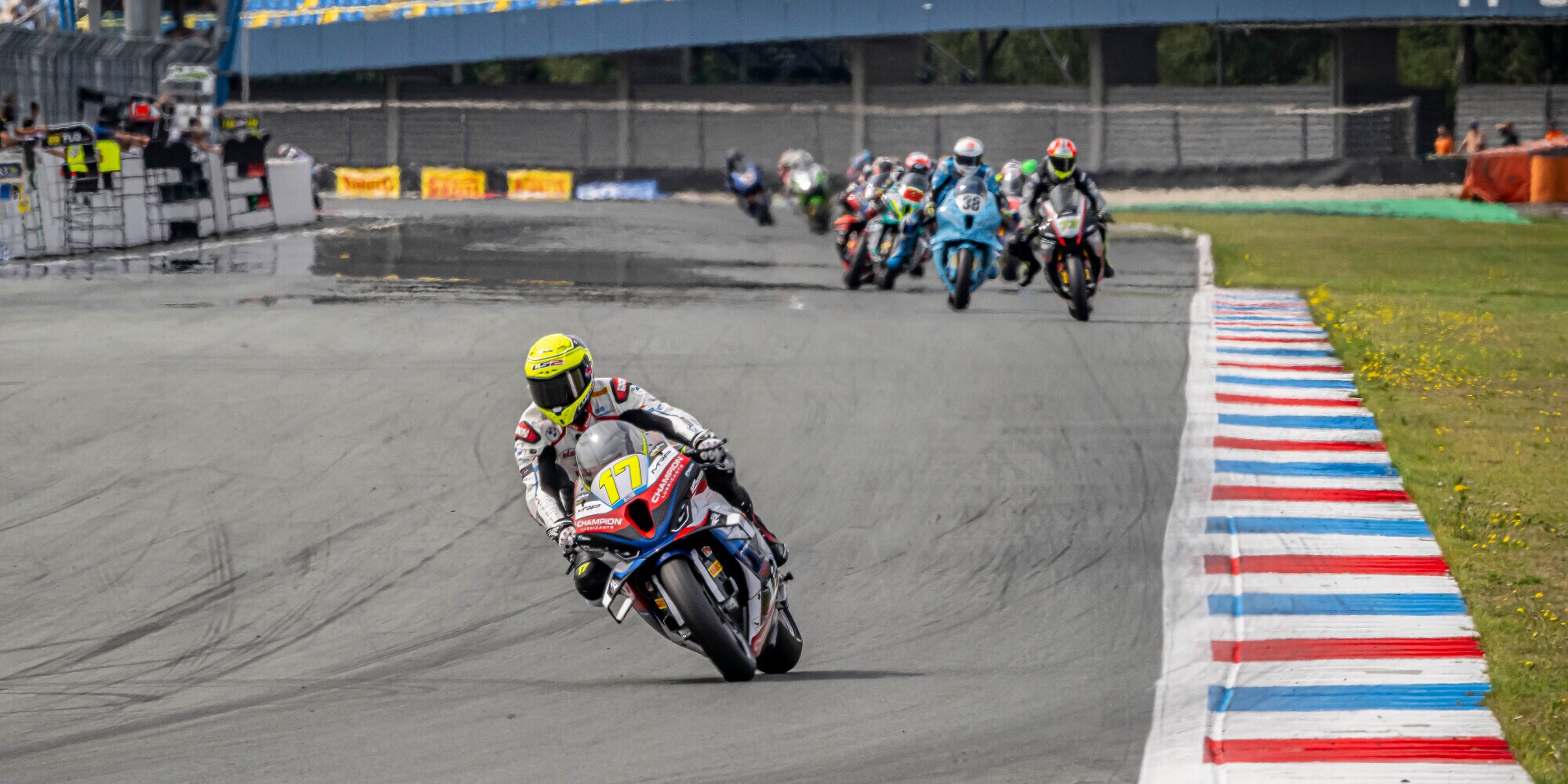 IDM, Assen: Mikhalchik vince e vede il titolo, Zanetti eroica rimonta