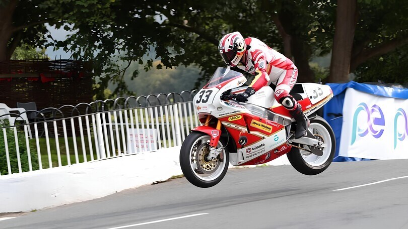 Manx Grand Prix, occhio alla Bimota: Bonetti in gara con la YB4