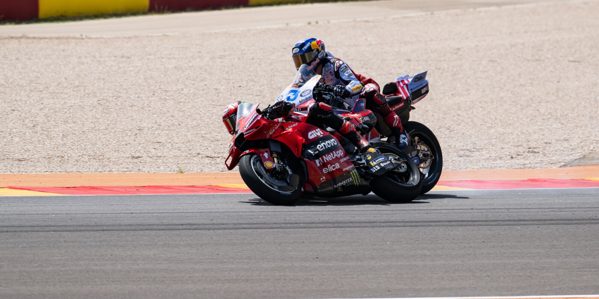 Bagnaia-Alex Marquez: la Race Direction decide… di non decidere