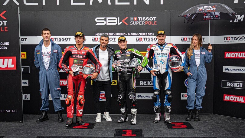 SBK Magny-Cours: Lowes firma la pole nel diluvio, Bulega 2° con caduta