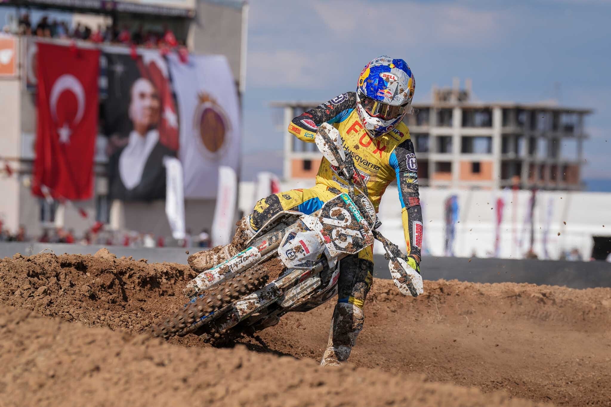 MX2: Coenen fino alla fine