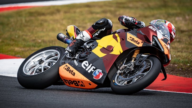 SBK Cremona: doppietta dei fratelli Lowes nelle FP1, Bautista 5° e "fit"