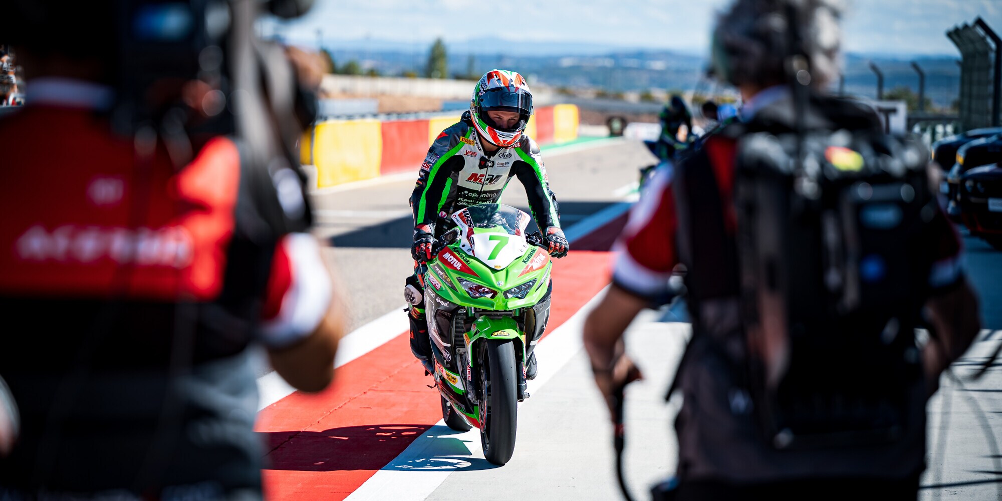 SSP300, Veneman prima cade poi conquista la pole ad Aragon