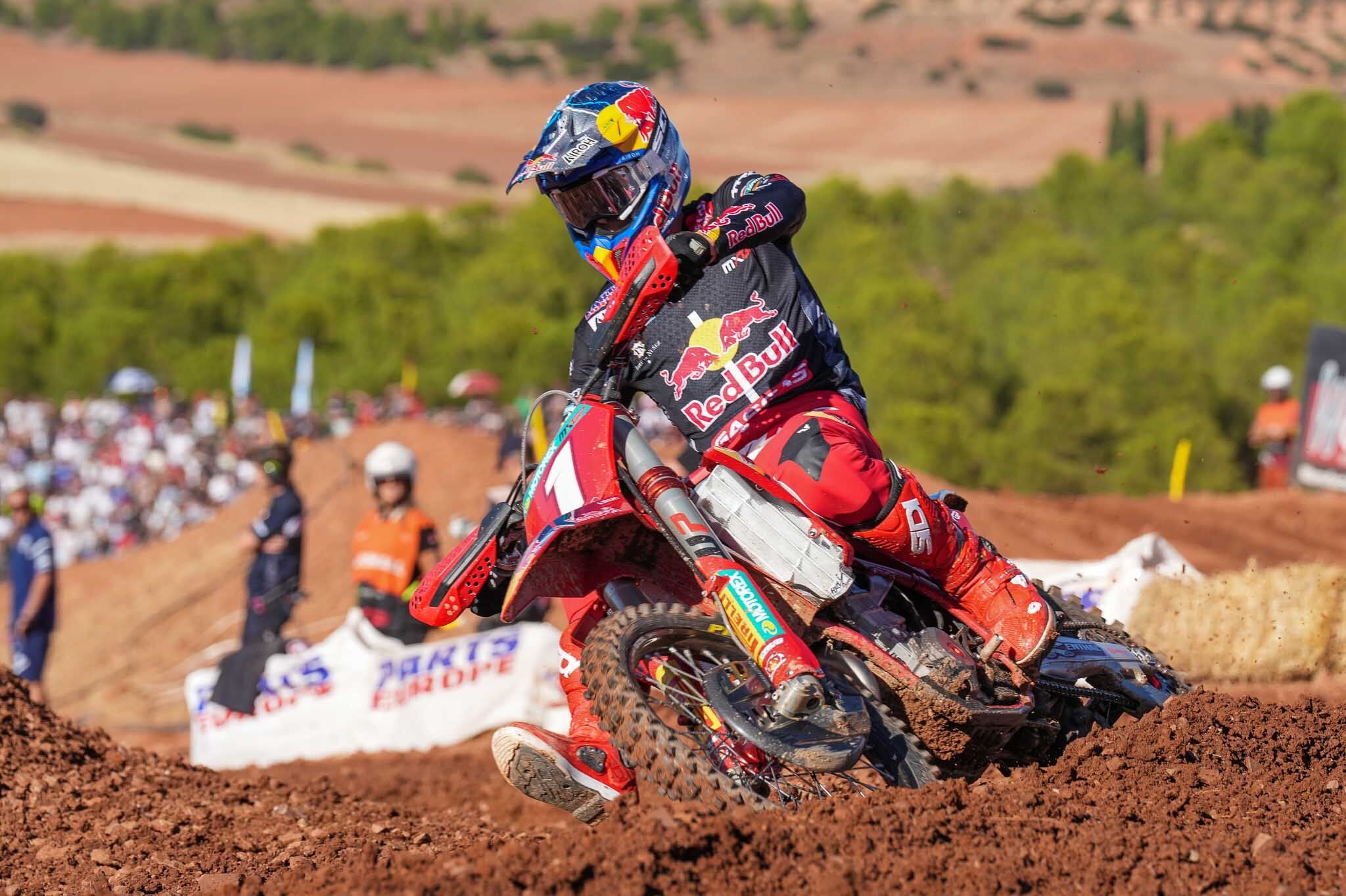 MXGP: Prado inizia vincendo