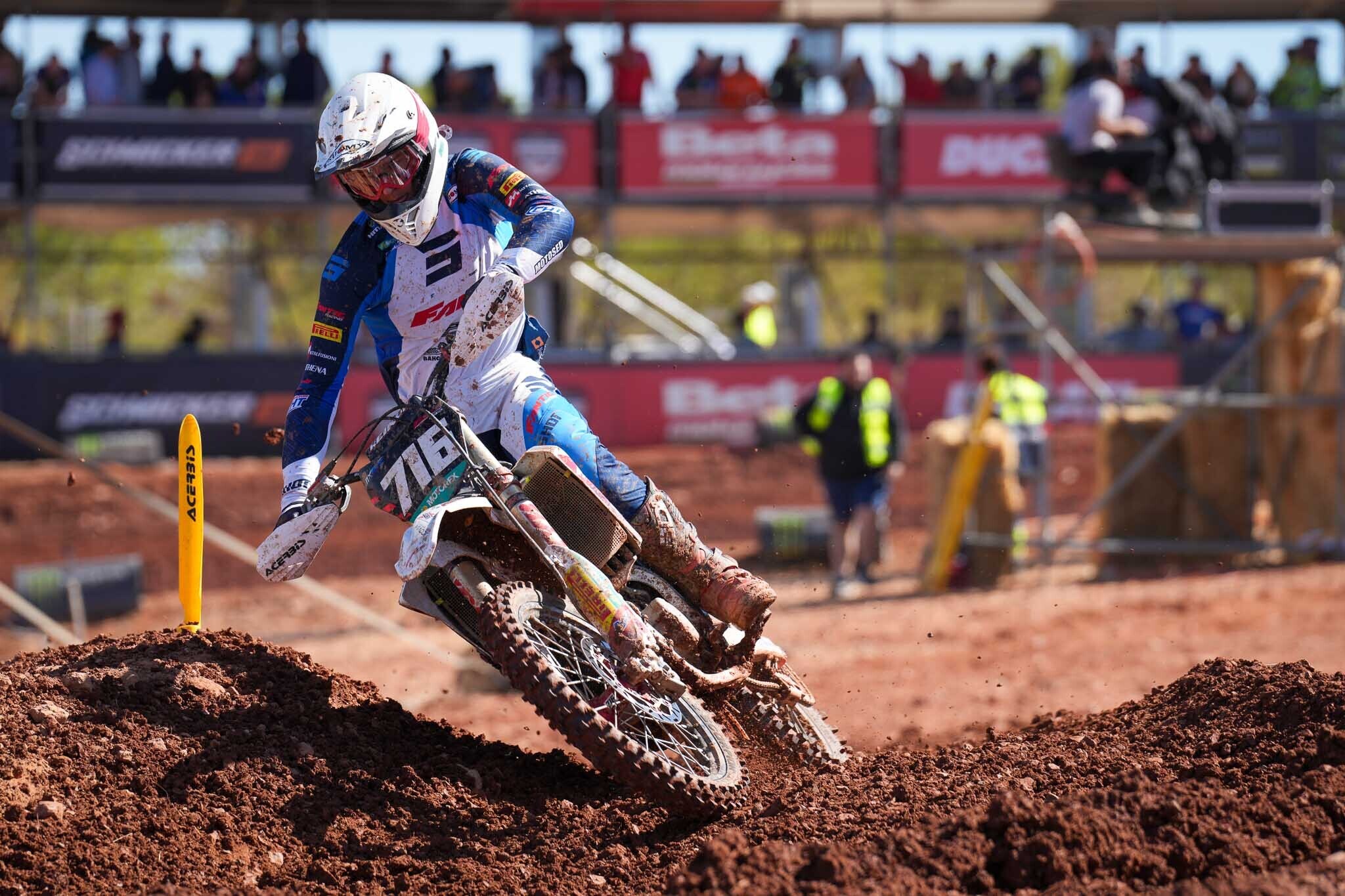 EMX125: il sorpasso