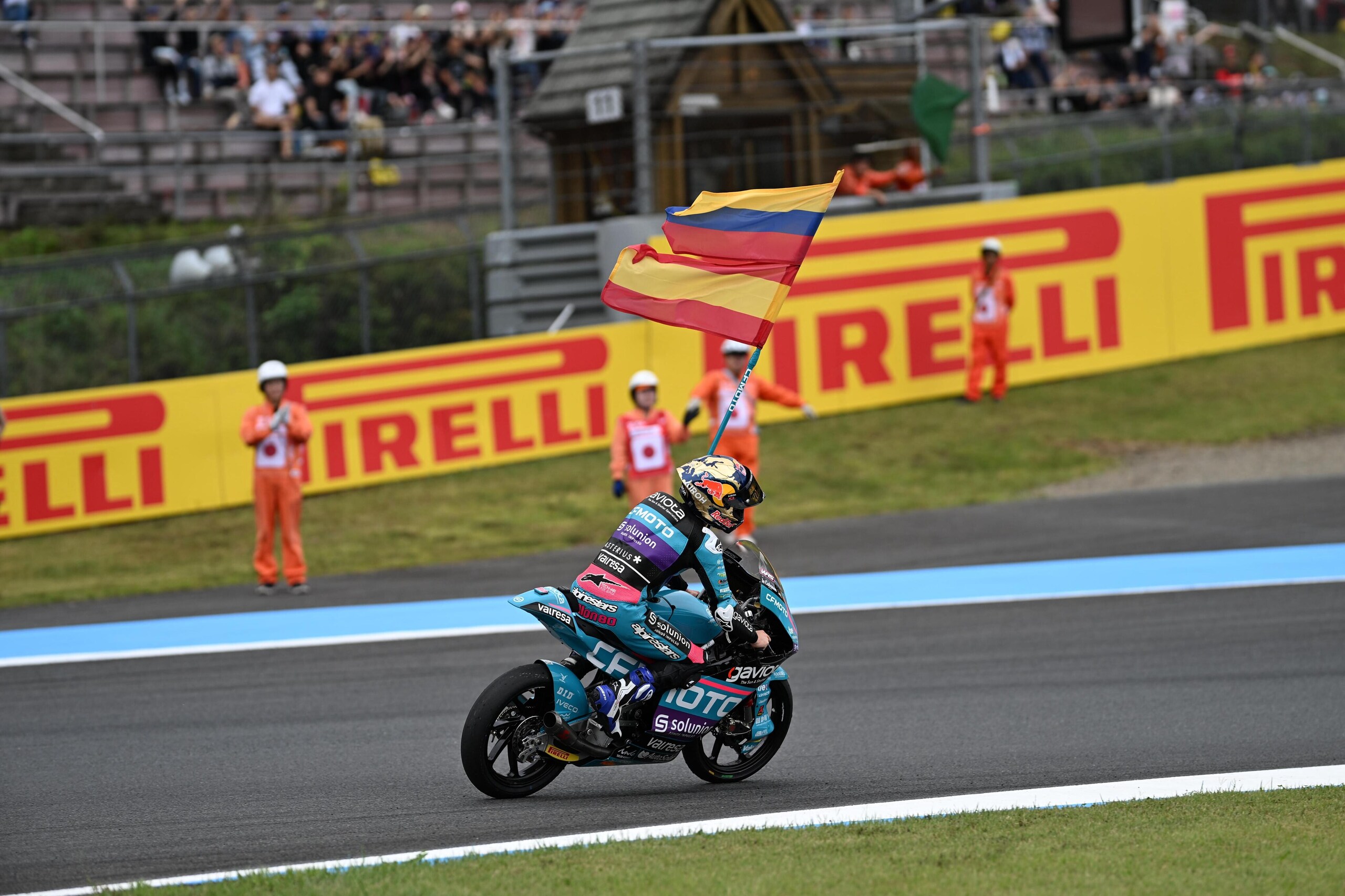 Moto3, David Alonso campione del mondo: le foto dei festeggiamenti
