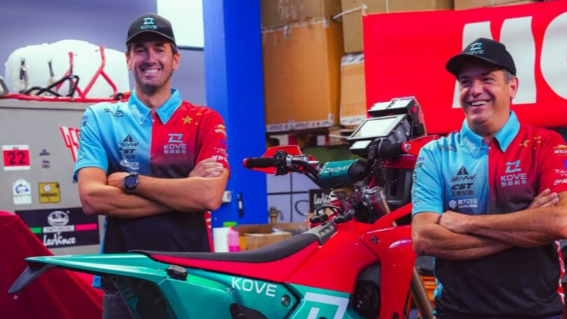 Dakar 2025, Cesare Zacchetti e Ottavio Missoni al via con la Kove 450 Rally EX