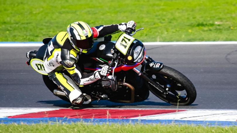 Massimo Rivola scende in pista nel Trofeo Moto Guzzi Fast Endurance