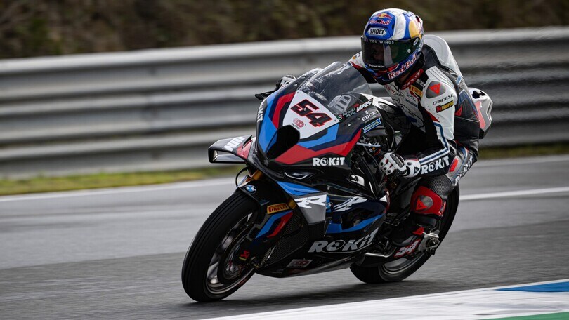 SBK Estoril: Toprak domina Gara 2, ma Bulega 2° tiene aperti i giochi