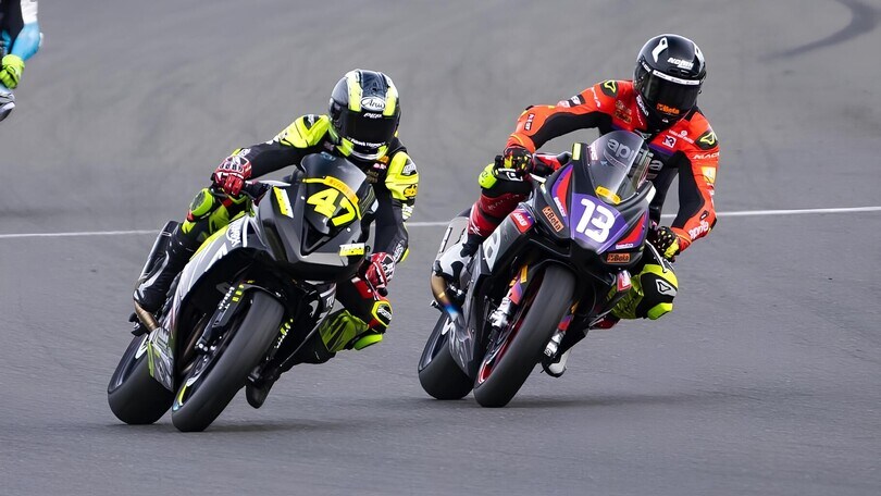 BSB: Colombi vince a Brands Hatch, ma il titolo Sportbike è di Cooper