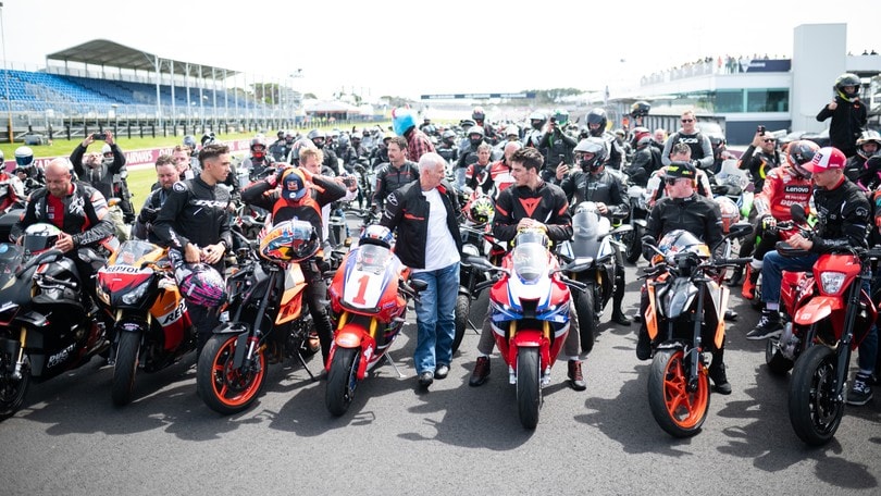 GP Australia: gli appassionati in pista con Doohan, Miller e non solo