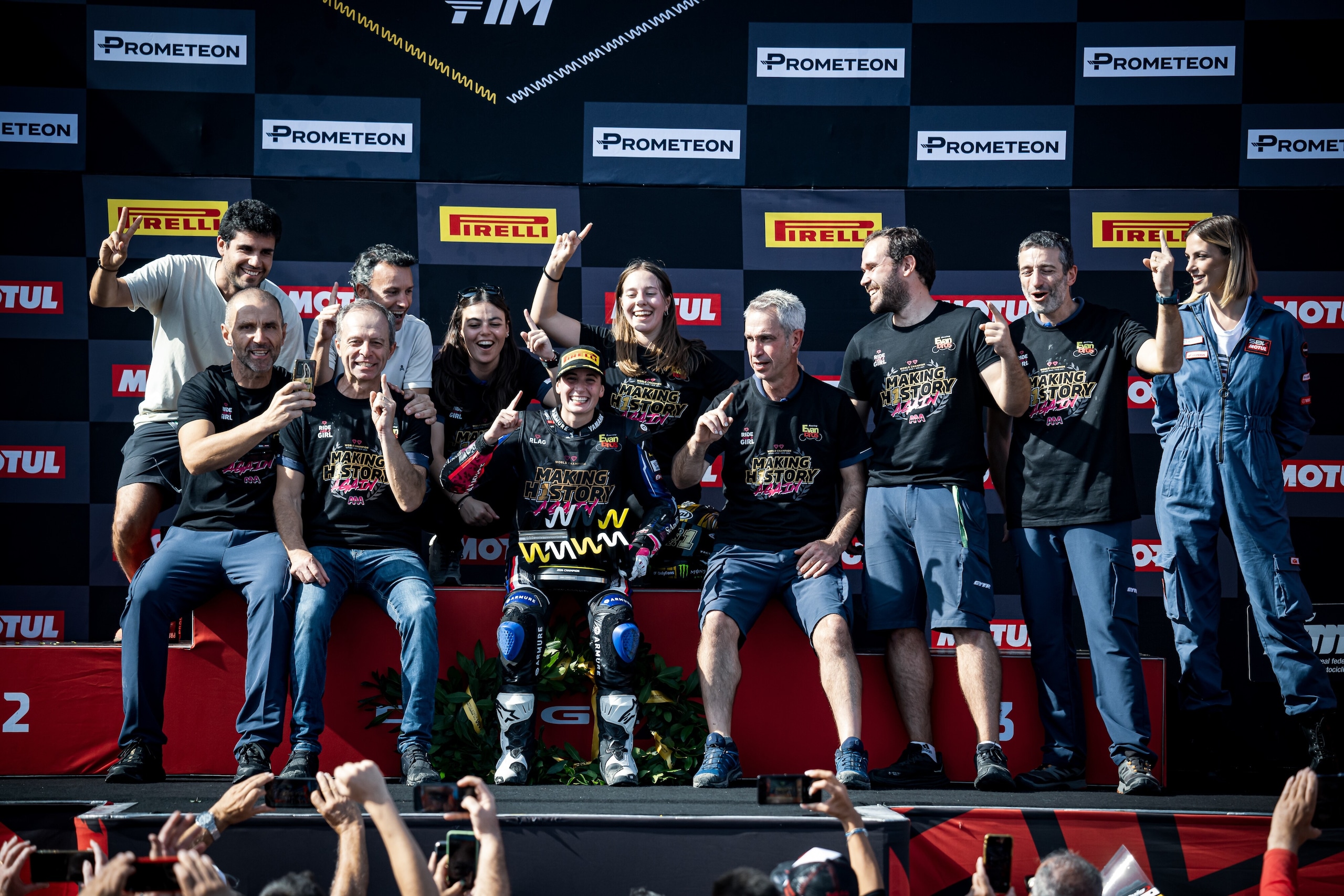 SBK, Ana Carrasco: le immagini della festa per il titolo WorldWCR