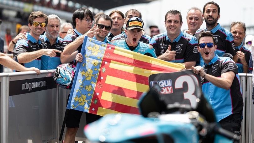 Moto2: Guevara centra il primo podio a Sepang, prima di salutare Aspar