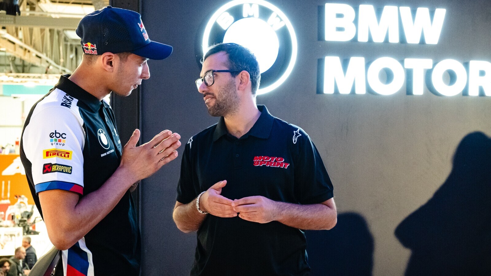 SBK, Razgatlioglu: "La nuova M1000RR mi aiuterà, perlomeno con lo stoppie" | Eicma 2024