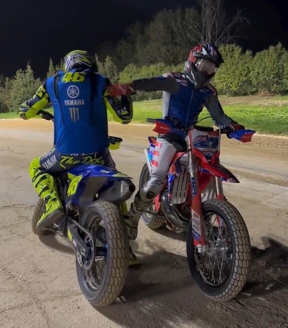 MotoGP, Casey Stoner e Valentino Rossi si sfidano al Ranch: GALLERY