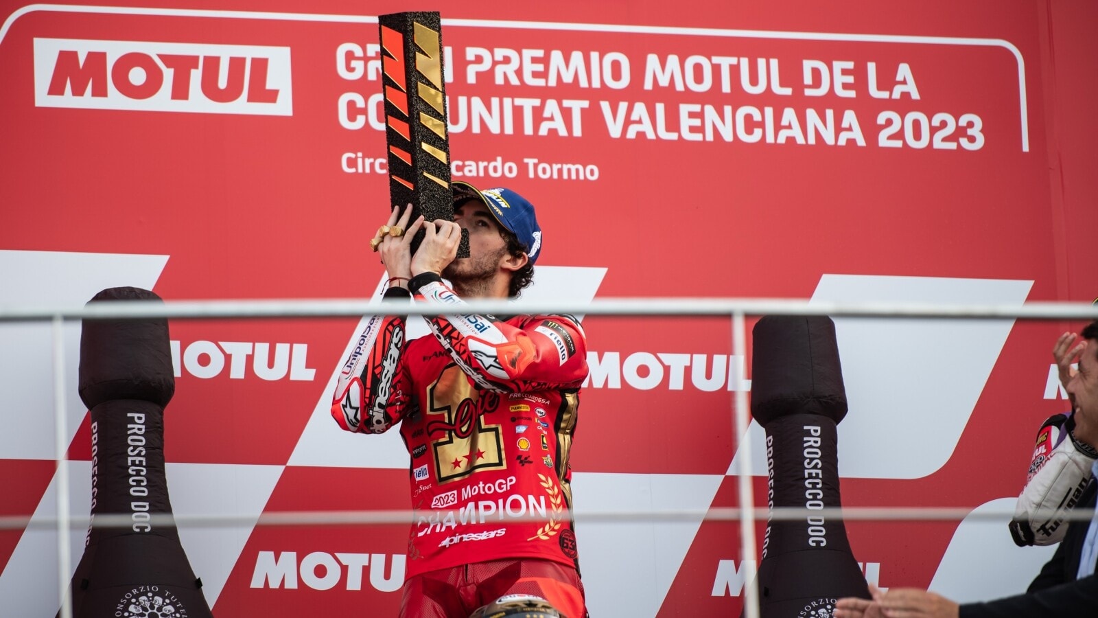 MotoGP, da Rossi - Hayden a Bagnaia - Martin: quando i mondiali si decidono all'ultimo GP