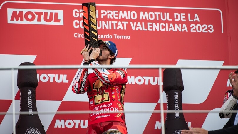 MotoGP, da Rossi - Hayden a Bagnaia - Martin: quando i mondiali si decidono all'ultimo GP