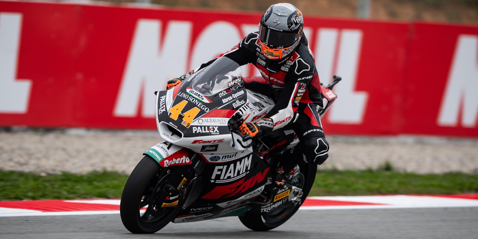Moto2 Barcellona P1: Canet si conferma il più rapido, segue Dixon