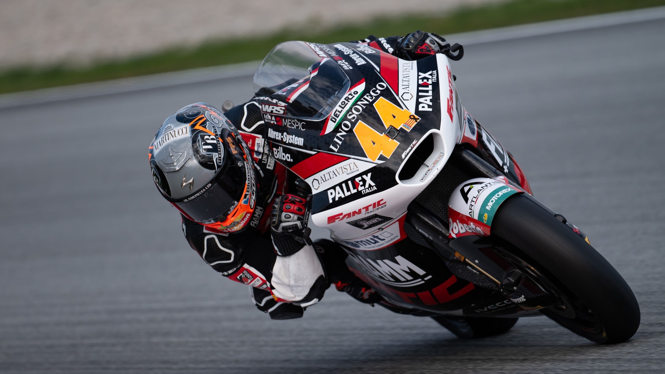 Moto2 Barcellona, risultati P2: Canet si conferma al top nonostante la caduta