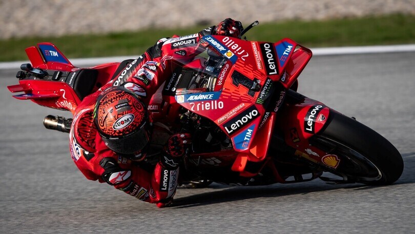 MotoGP Barcellona, qualifiche: Pecco Bagnaia batte Martin (per ora)