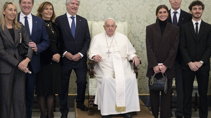 MotoGP, Pecco Bagnaia e Domizia Castagnini ricevuti da Papa Francesco