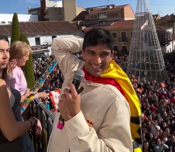 Jorge Martin le immagini della mega festa del titolo MotoGP nella sua città natale