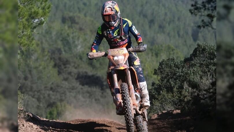 Non solo MotoGP: Pedro Acosta brilla (anche) nell'enduro