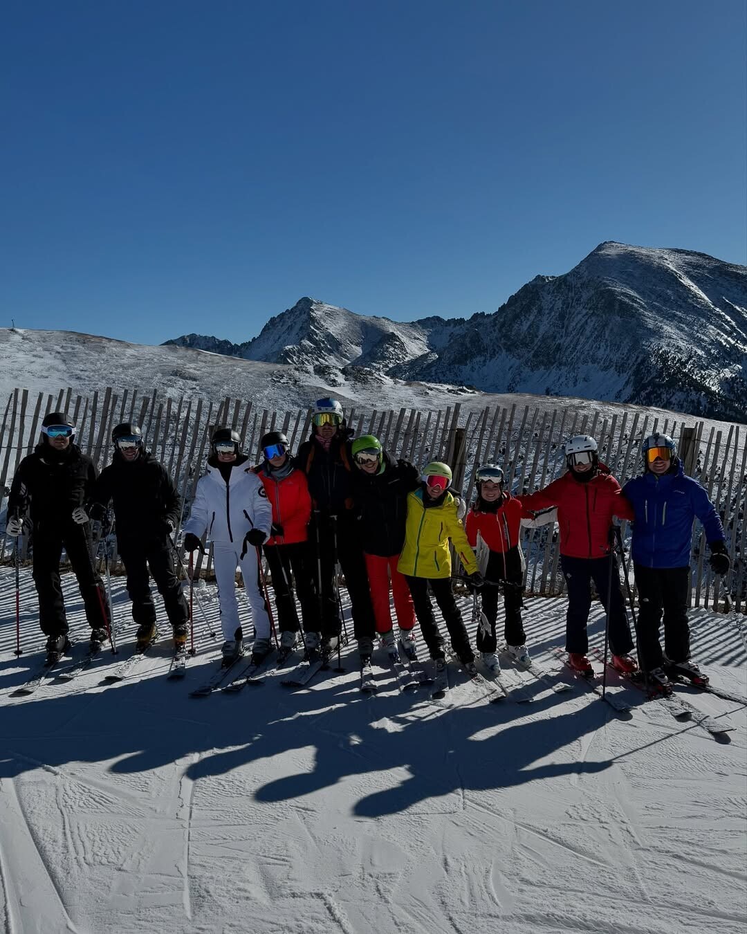 Marc Marquez sulla neve insieme alla fidanzata Gemma: LE FOTO