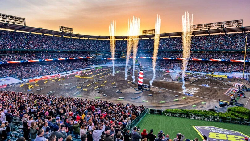 Supercross: al via la stagione 2025