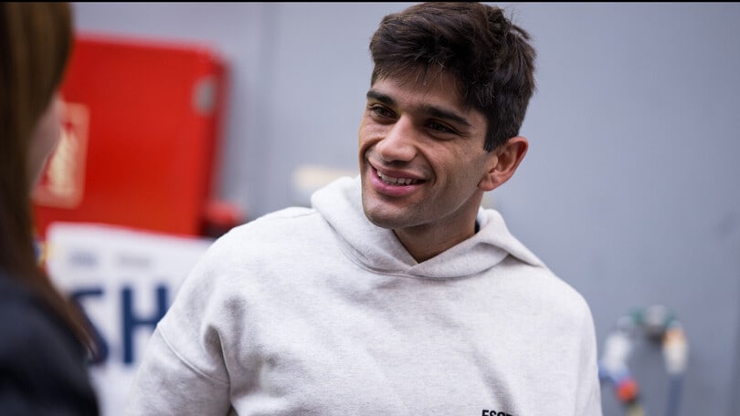 MotoGP, Jorge Martin che rischio: "drift" in garage sfiorando le Porsche